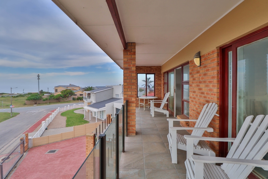 4 Bedroom Property for Sale in Bayview Western Cape